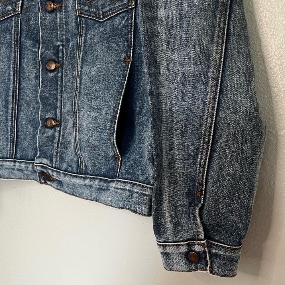 Wrangler Jean jacket trucker coat size small men’s or large women’s casual - Picture 4 of 9